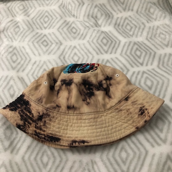 UO Embroidered Tie Dye Bucket Hat - Picture 2 of 4